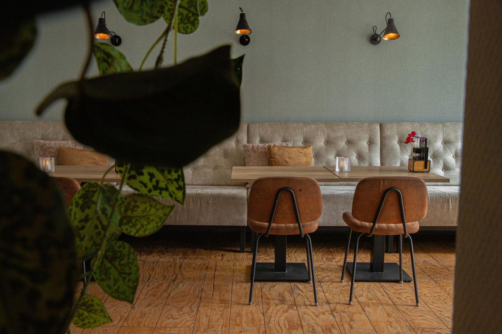 Hotel-Restaurant De Walvisvaarder Hollum  Dış mekan fotoğraf